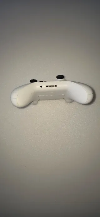 Mando Xbox One Blanco/Tengo otro en Negro.