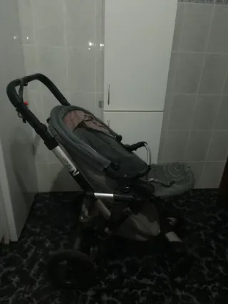 Carro de bebé gris Concord neo