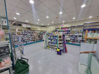 Local comercial en alquiler en Azucaica - Santa María de Benquerencia en Toledo