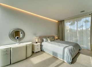 Chalet en alquiler en Nueva Andalucía centro en Marbella