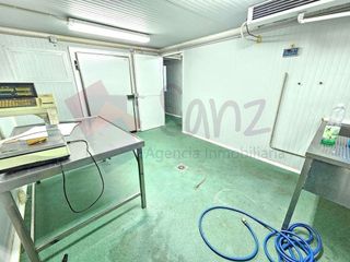 Local comercial en alquiler en San Adrián - La Cava en Logroño