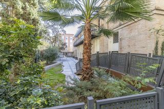 Piso en alquiler en Cruz Roja en Sevilla