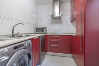 Piso en alquiler en Cruz Roja en Sevilla