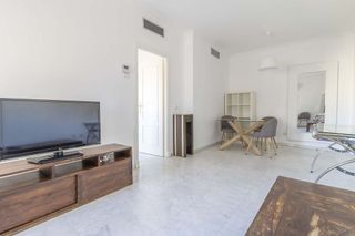 Piso en alquiler en Cruz Roja en Sevilla