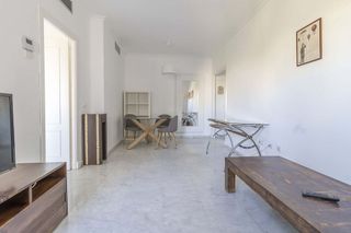 Piso en alquiler en Cruz Roja en Sevilla