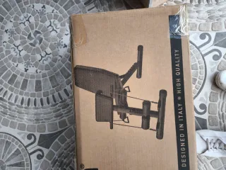 Banco de Gimnasio versátil con bandas elásticas.