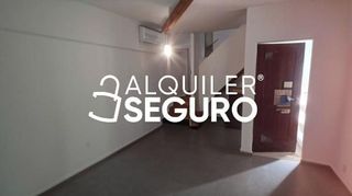 Local comercial en alquiler en Peñagrande en Madrid