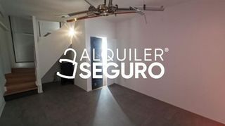 Local comercial en alquiler en Peñagrande en Madrid