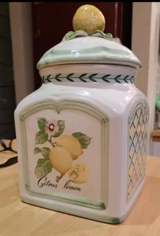 Biscottiera in ceramica con limoni