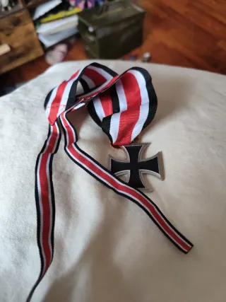 Réplica Cruz de Caballero  de la Segunda Guerra