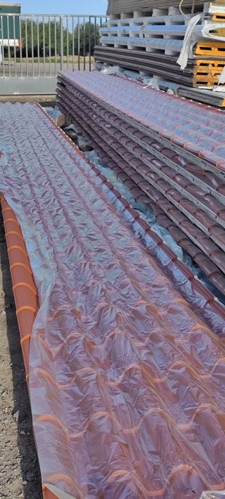 Paneles sandwich de imitación a teja