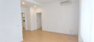 Piso en alquiler en Los Remedios en Sevilla