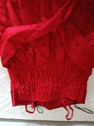 Vestido fiesta encaje rojo Talla M