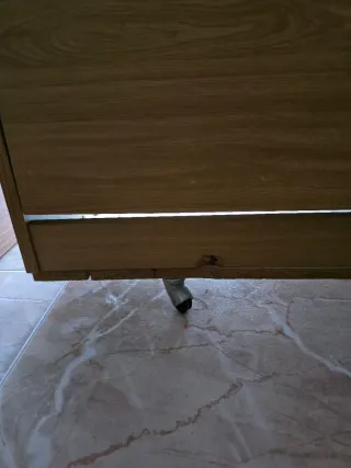 Zapatero de madera color beige/marrón