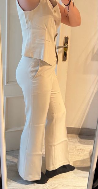 Traje chaleco y pantalón blanco marfil
