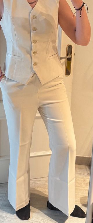 Traje chaleco y pantalón blanco marfil