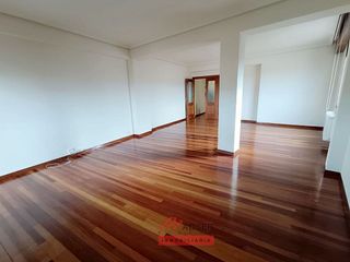 Piso en alquiler en Centro en Logroño