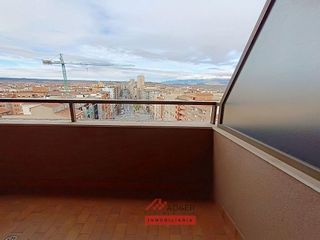 Piso en alquiler en Centro en Logroño