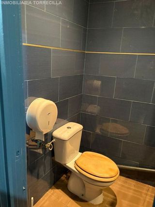 Local comercial en venta en Hospital en Valladolid