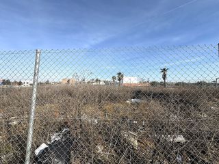 Terreno en venta en Montequinto en Dos Hermanas