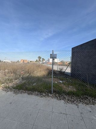 Terreno en venta en Montequinto en Dos Hermanas