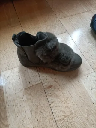 Botines verdes peludos talla 37