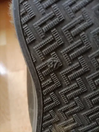 Botines verdes peludos talla 37