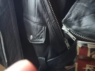 Cazadora de cuero Mirp Negra