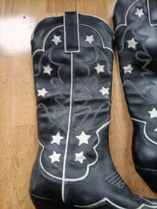 Botas camperas Zara estrellas talla 37