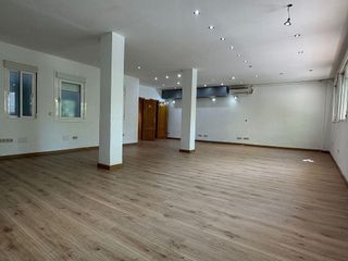 Local comercial en alquiler en Castillejos en Madrid