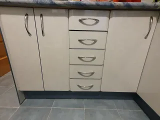 Puertas de cocina blancas-gris