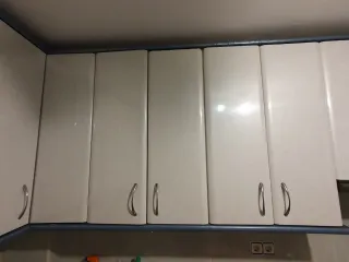 Puertas de cocina blancas-gris