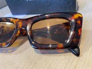 Gafas de sol Prada Tortoise