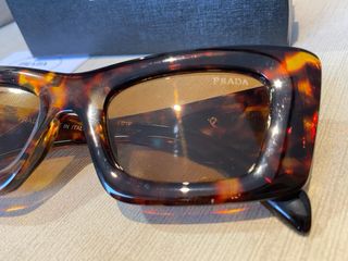 Gafas de sol Prada Tortoise