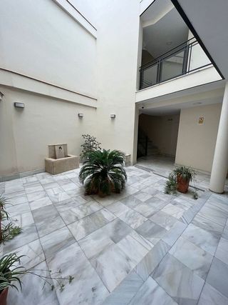 Piso en alquiler en San Julián en Sevilla