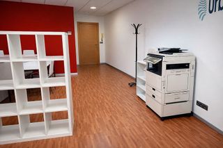 Oficina en alquiler en Alisal - Cazoña - San Román en Santander