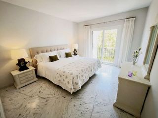 Piso en alquiler en Puerto Banús en Marbella