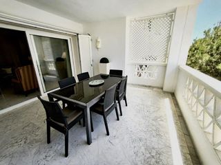 Piso en alquiler en Puerto Banús en Marbella