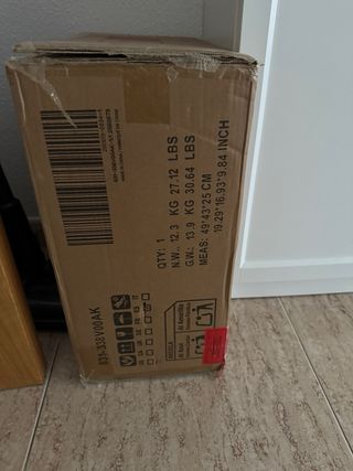 Mesilla de noche flotante madera y blanco