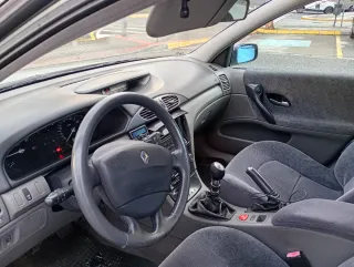 Renault Laguna 2002
