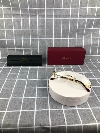 Gafas Cartier al aire con estuche y caja