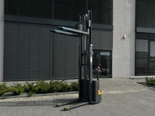 Apilador Eléctrico 1500Kg