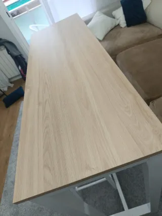 Mesa alta y 2 taburetes madera