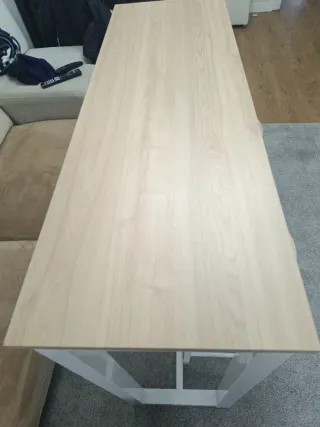 Mesa alta y 2 taburetes madera