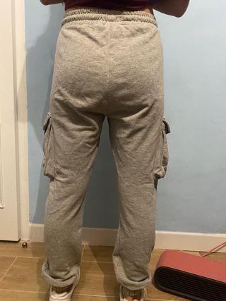 Pantalón chándal Bershka gris mujer