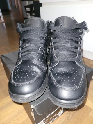 Nike Air Jordan 1 Mid Negro 38'5