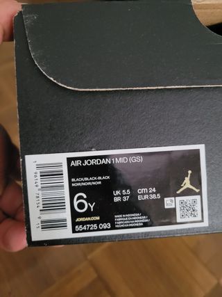 Nike Air Jordan 1 Mid Negro 38'5