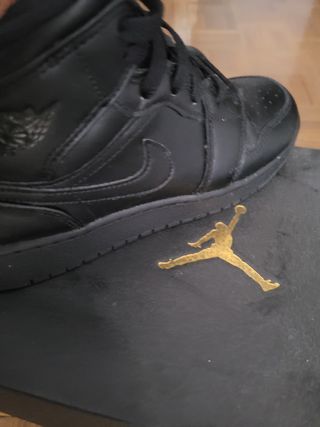 Nike Air Jordan 1 Mid Negro 38'5