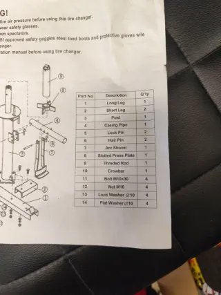 Desmontador de llantas coche rojo