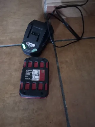 Batería y Cargador Parkside 20V 2Ah